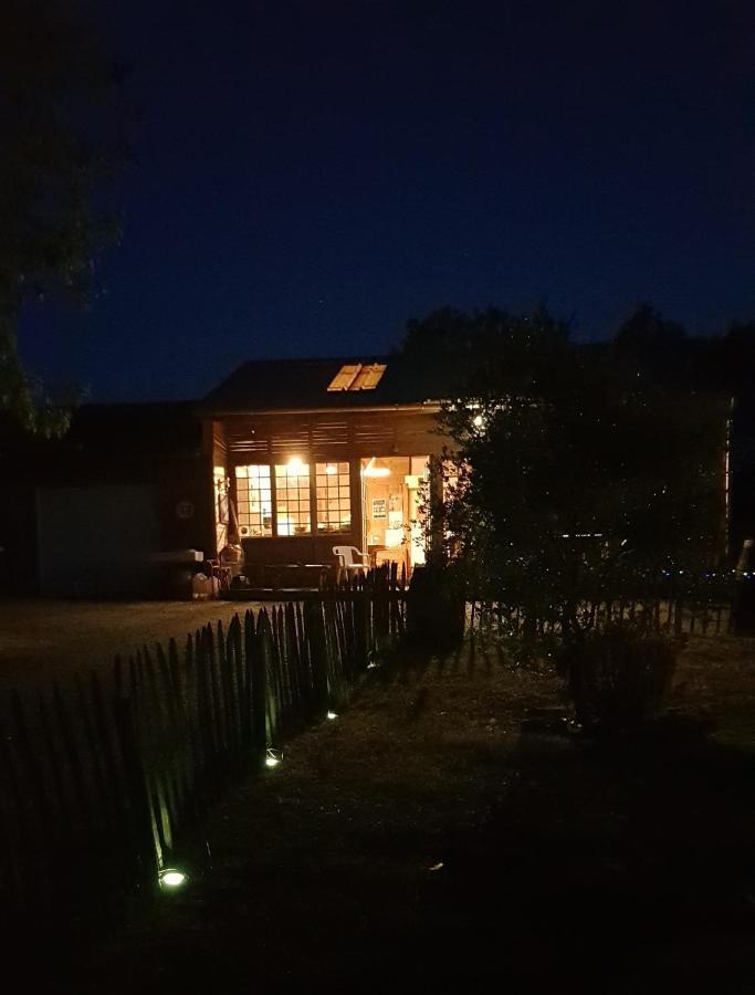 Camping La Petite Houmee Curzay-sur-Vonne Zewnętrze zdjęcie