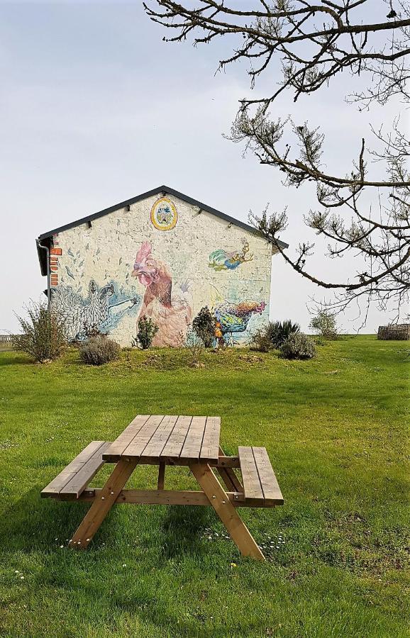 Camping La Petite Houmee Curzay-sur-Vonne Zewnętrze zdjęcie